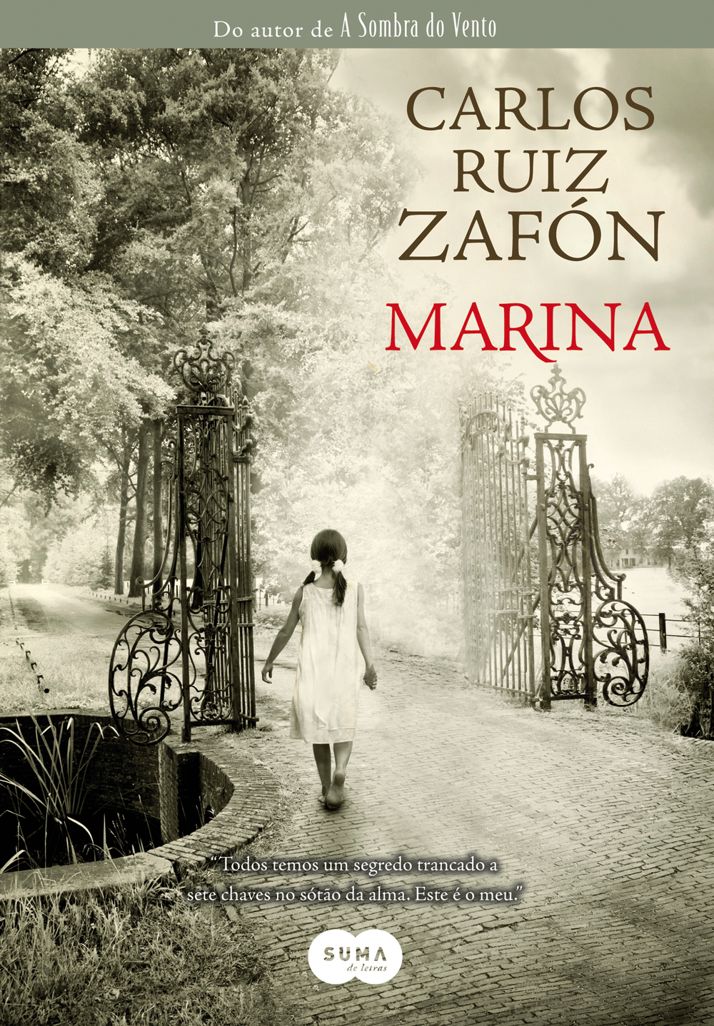 Marina (Paperback, Portuguese language, 2011, Suma)