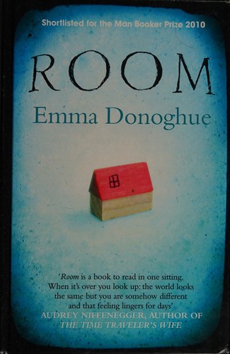 Room (Paperback, 2011, Charnwood)